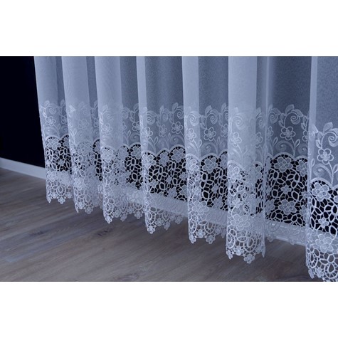 Curtain with macrame applique - 3 lines