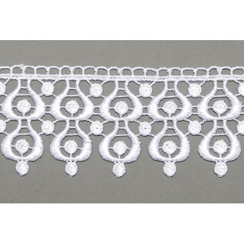 White 7.5 cm polyester lace