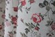 Tkanina zasłonowa drukowana w kwiaty czerwone